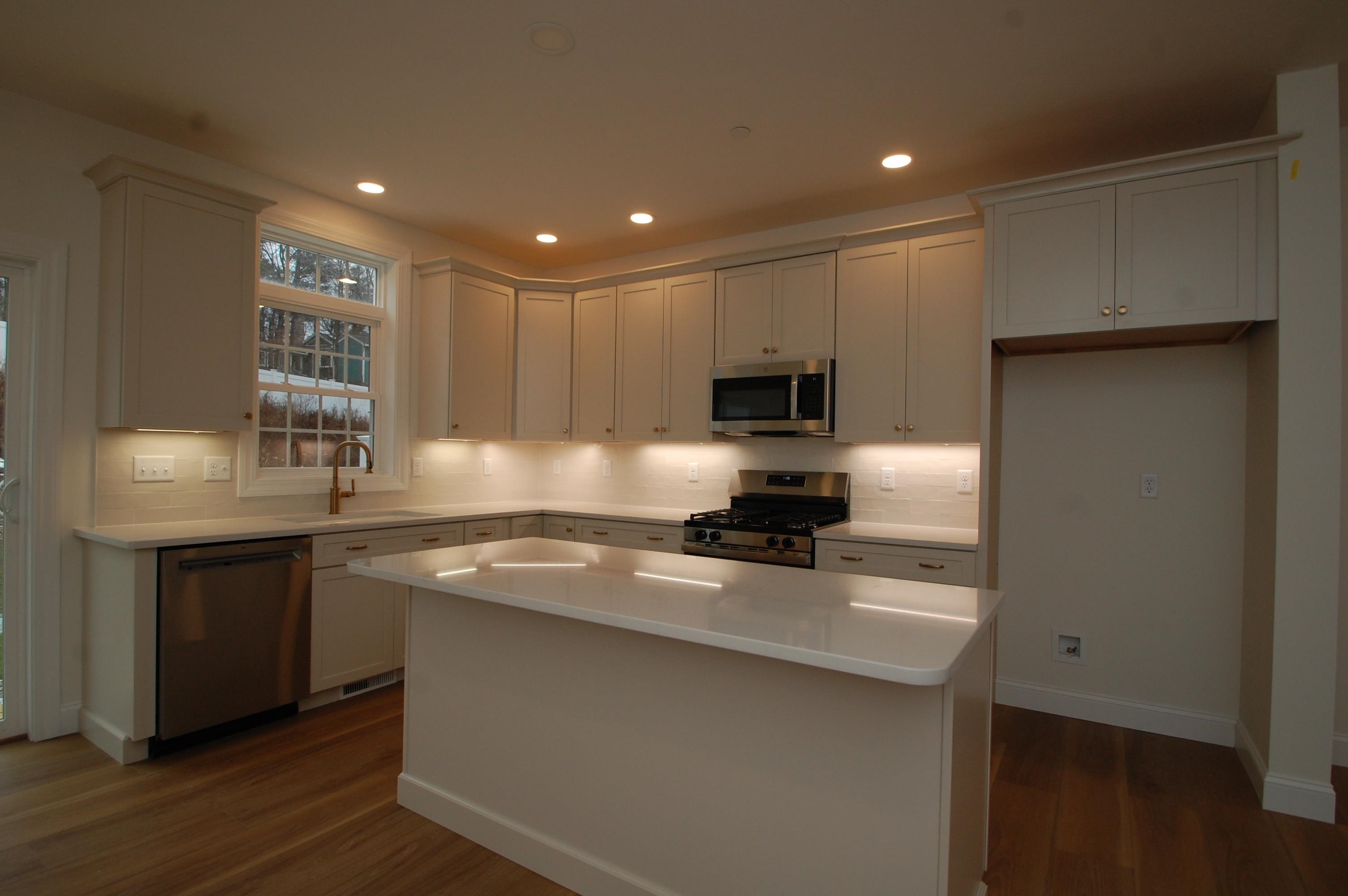4C Dearborn Circle