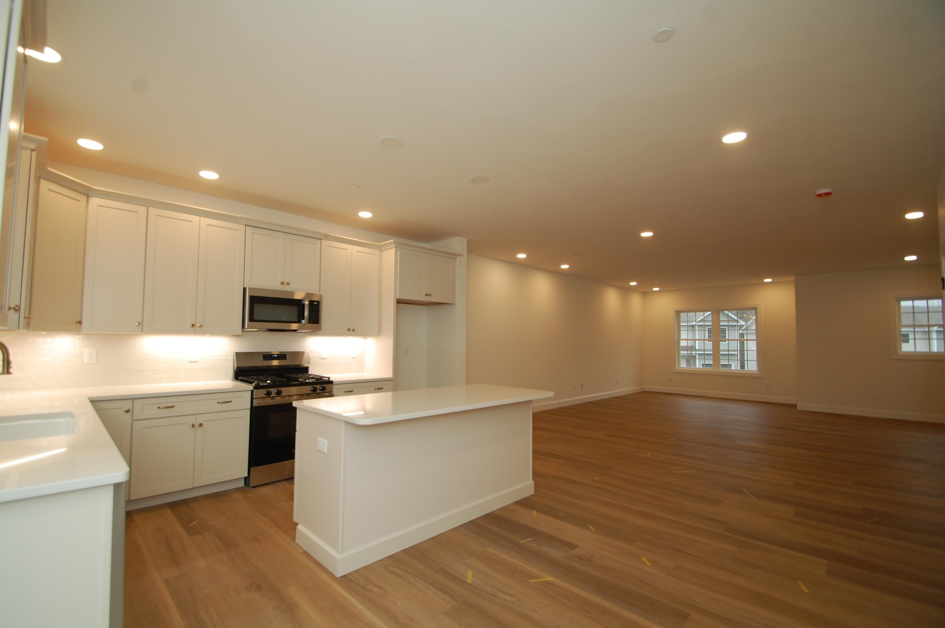 4C Dearborn Circle