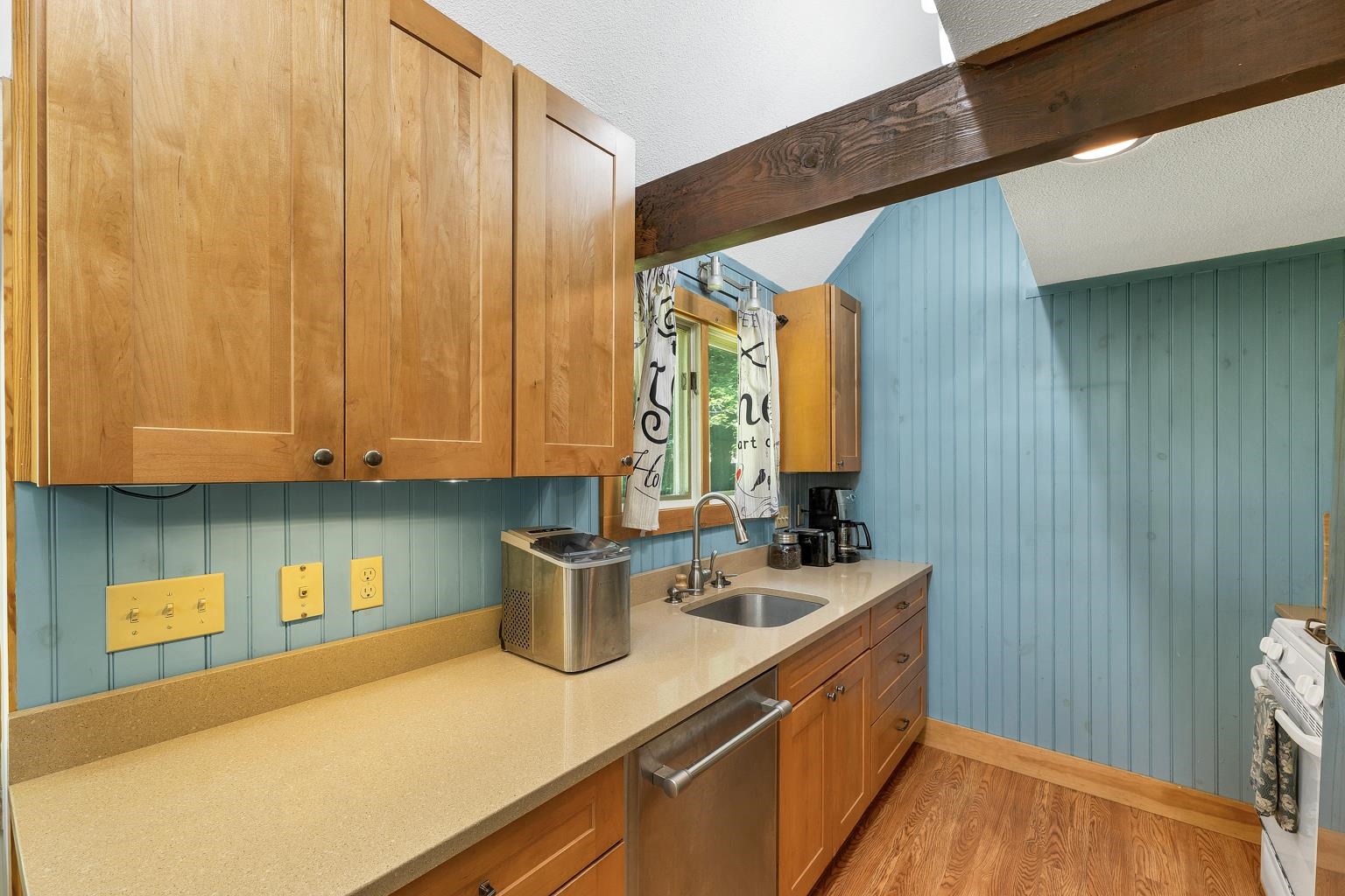 28 Cold Spring Road