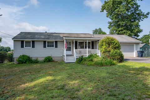 Photo of 39 Norwich Road, Nashua, NH 03062 (MLS # 5101495)