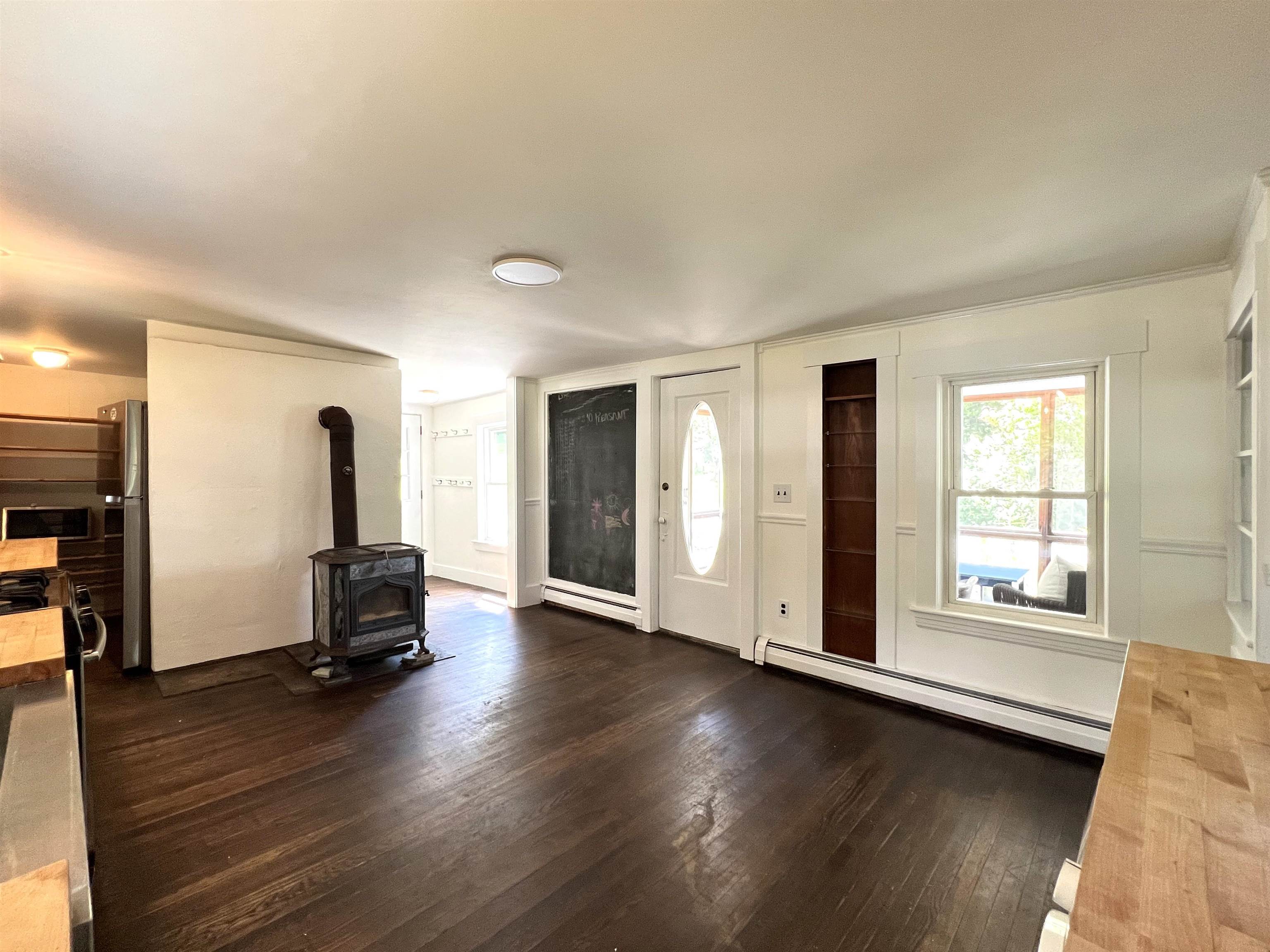 10 Pleasant Street