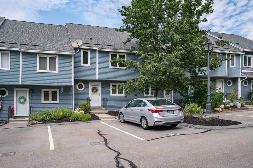 Photo of 66 Merrimack Drive, Merrimack, NH 03054 (MLS # 5106213)