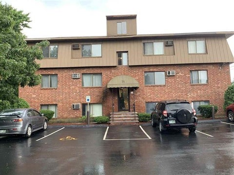 Photo of 75 Log Street #3-H, Manchester, NH 03102 (MLS # 5100619)