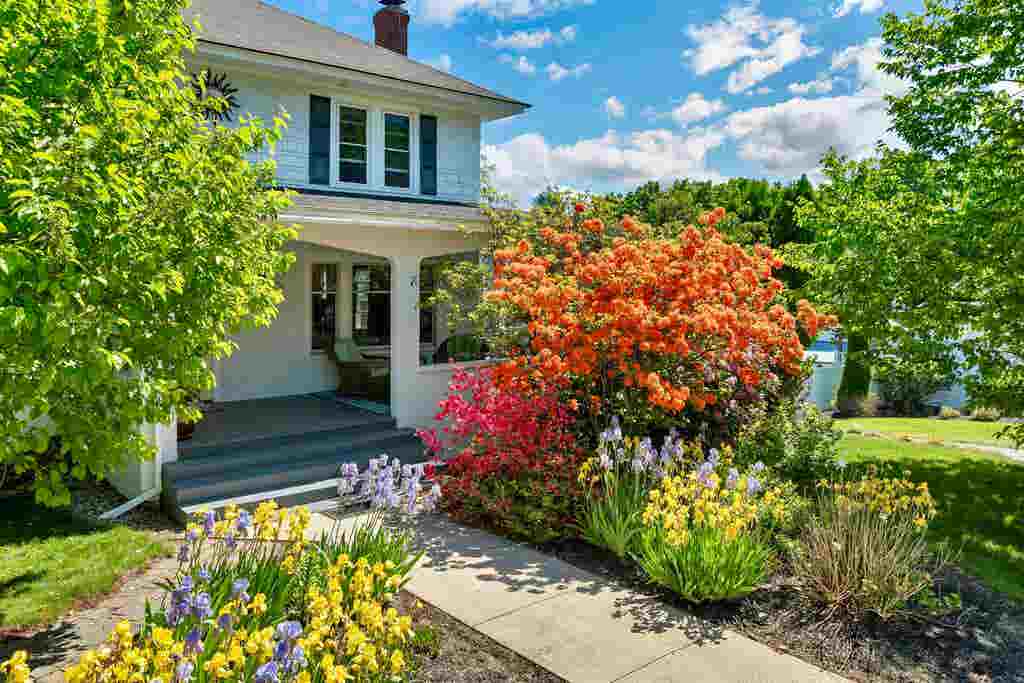 Photo of 159 North Main Street, Wolfeboro, NH 03894 (MLS # 5093503)