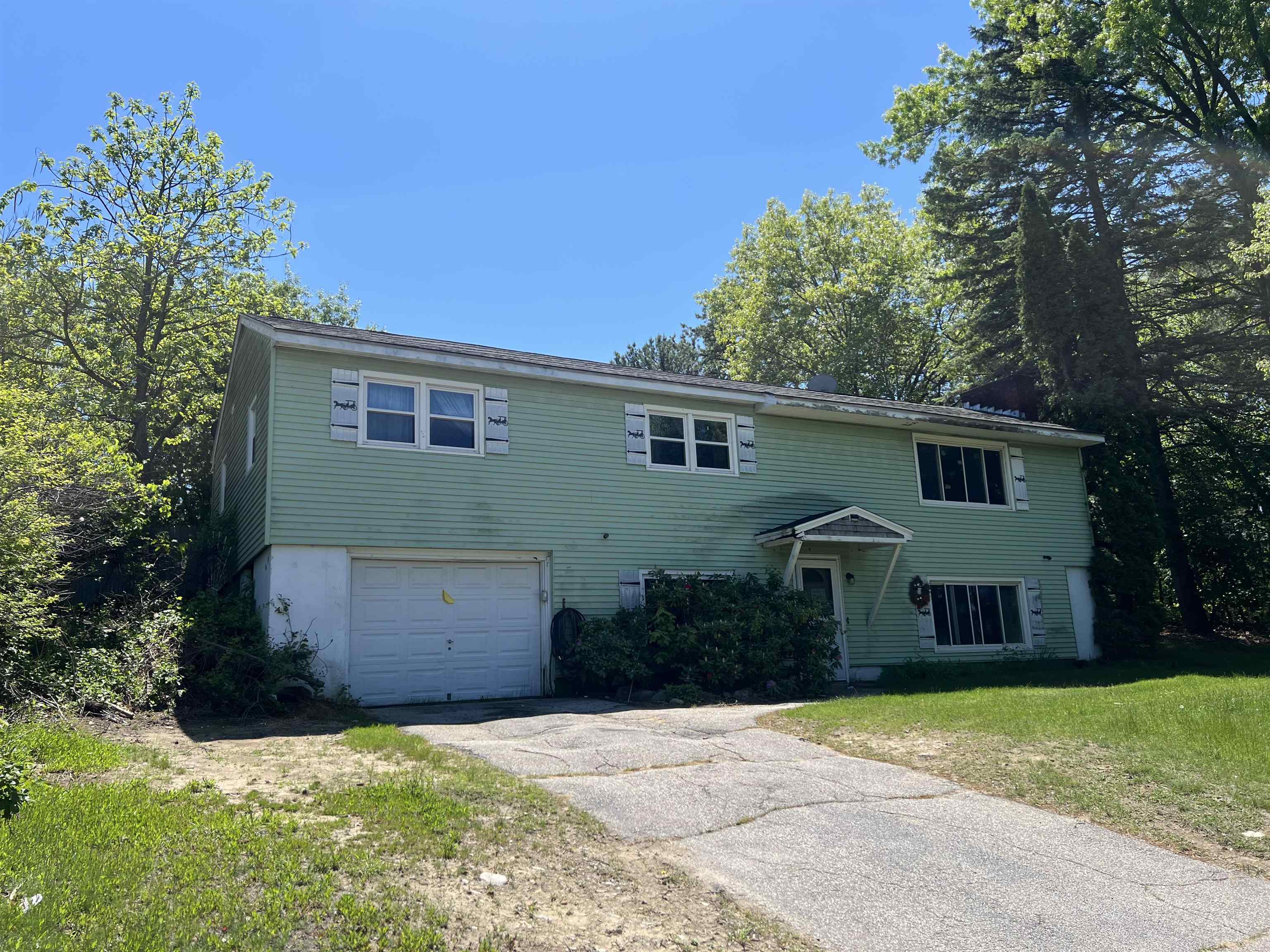 85 Weston Road
