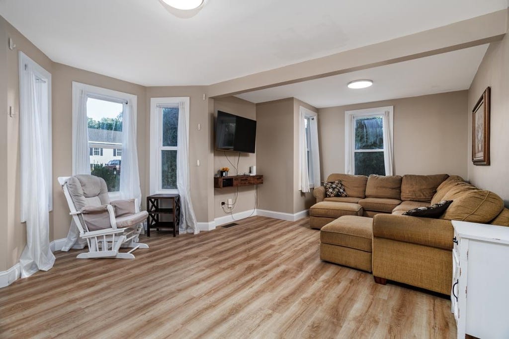 Photo of 54 Elm Street, Concord, NH 03303 (MLS # 5102173)