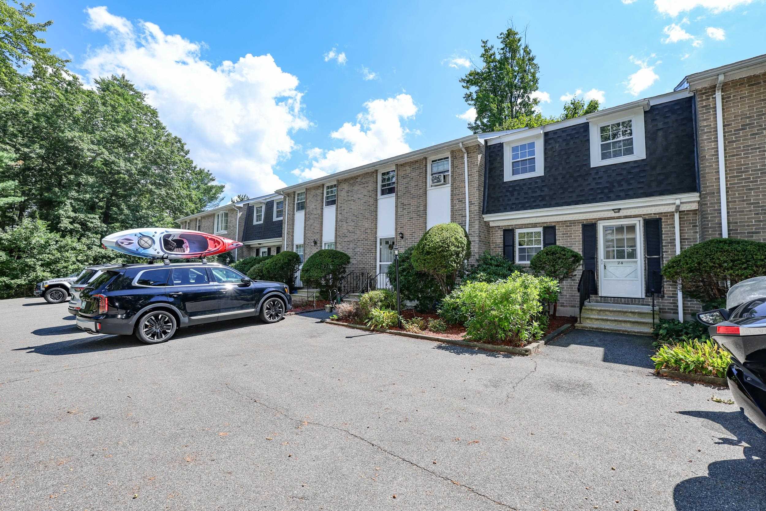 24 Fieldstone Drive