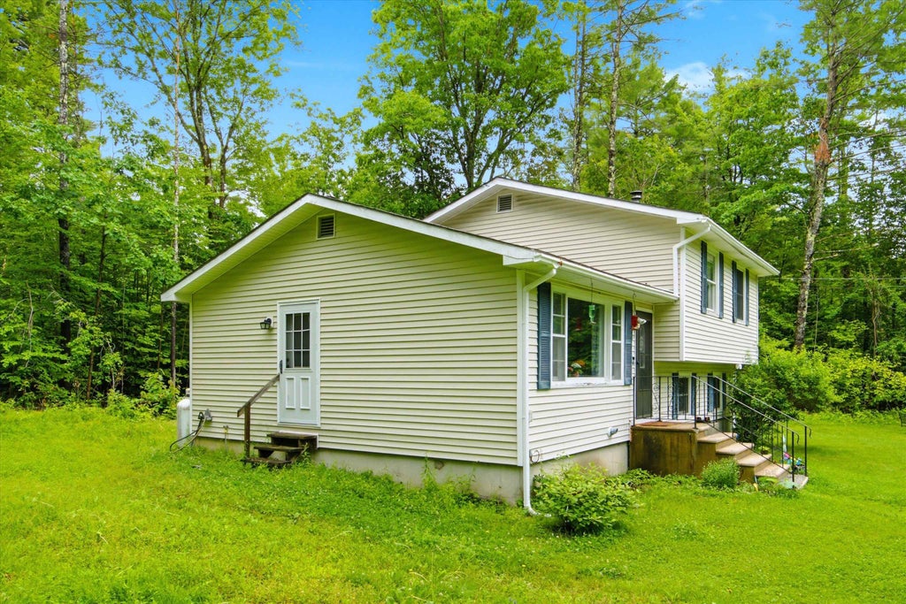Photo of 31 Emerald Lane, Hillsborough, NH 03244 (MLS # 5096391)