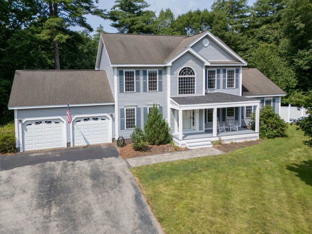 Photo of 14 Naumkaeg Court, Litchfield, NH 03052 (MLS # 5111731)