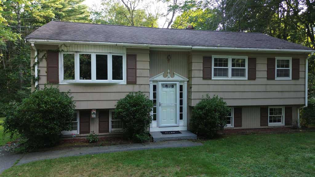 Photo of 25 Chagnon Lane, Pelham, NH 03076 (MLS # 5106338)