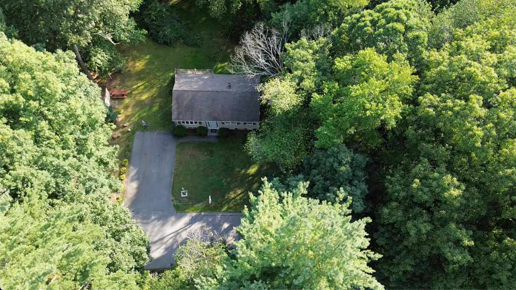 Photo of 25 Chagnon Lane, Pelham, NH 03076 (MLS # 5106338)