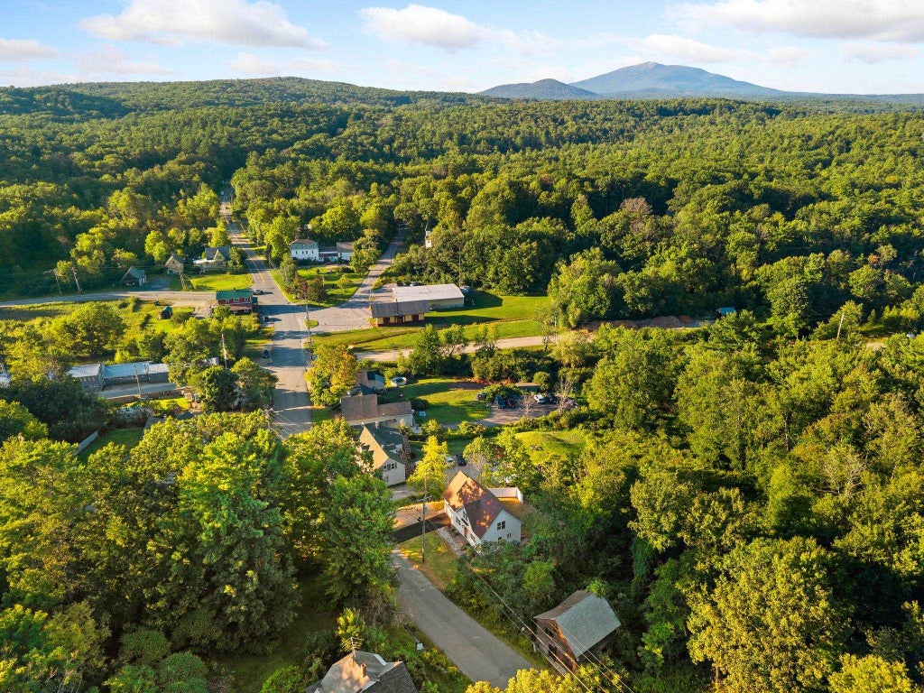 Photo of 27 East Lake Road, Fitzwilliam, NH 03447 (MLS # 5106229)