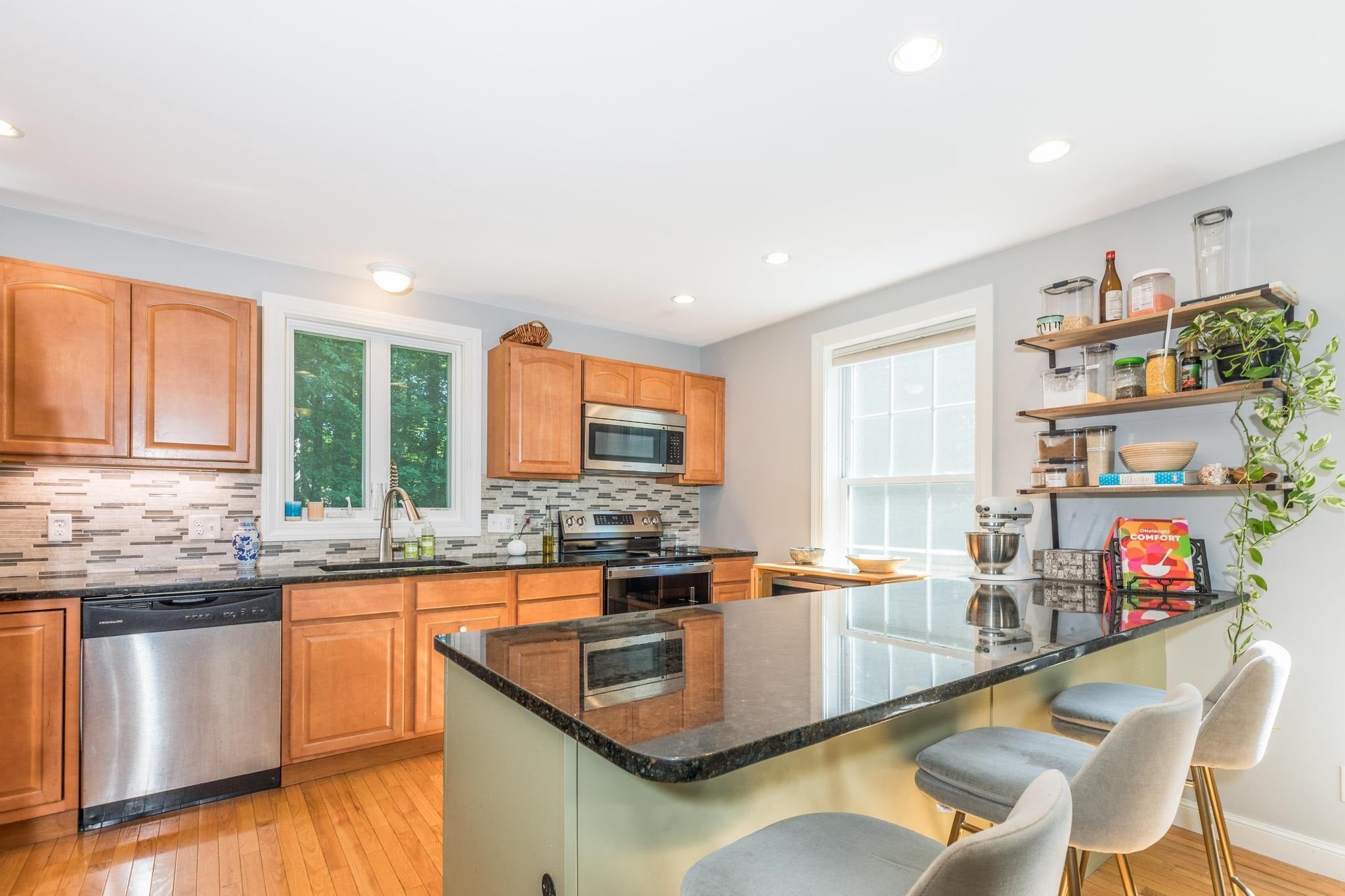 12 Woodside Road