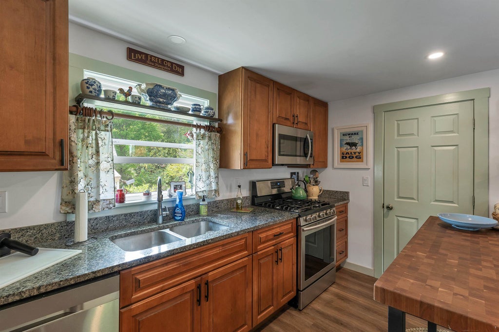 Photo of 26 Howard Avenue, Northfield, NH 03276 (MLS # 5093246)