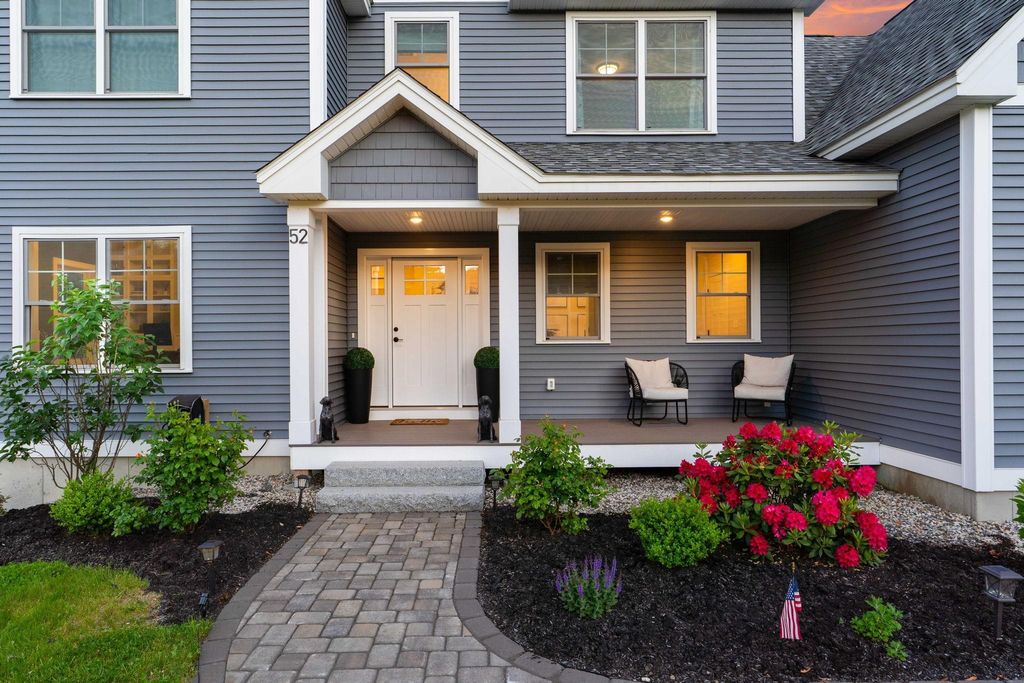 Photo of 52 Stonehenge Road, Londonderry, NH 03053 (MLS # 5094766)