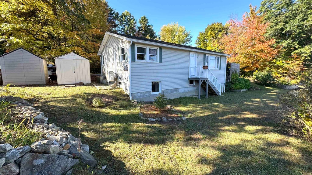 Photo of 5 Meadow Lane, Goffstown, NH 03045 (MLS # 5113142)