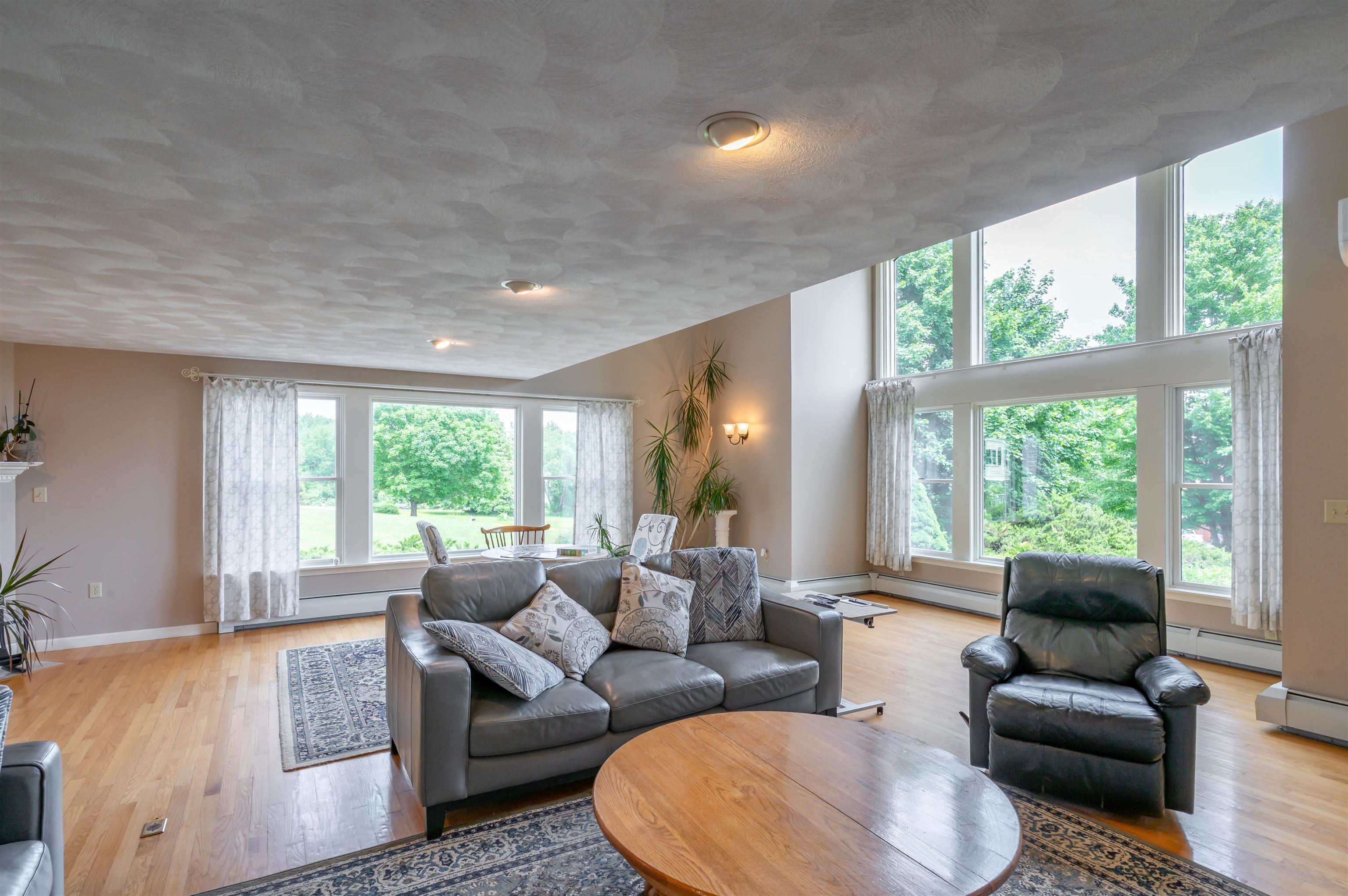 7 Longview Circle