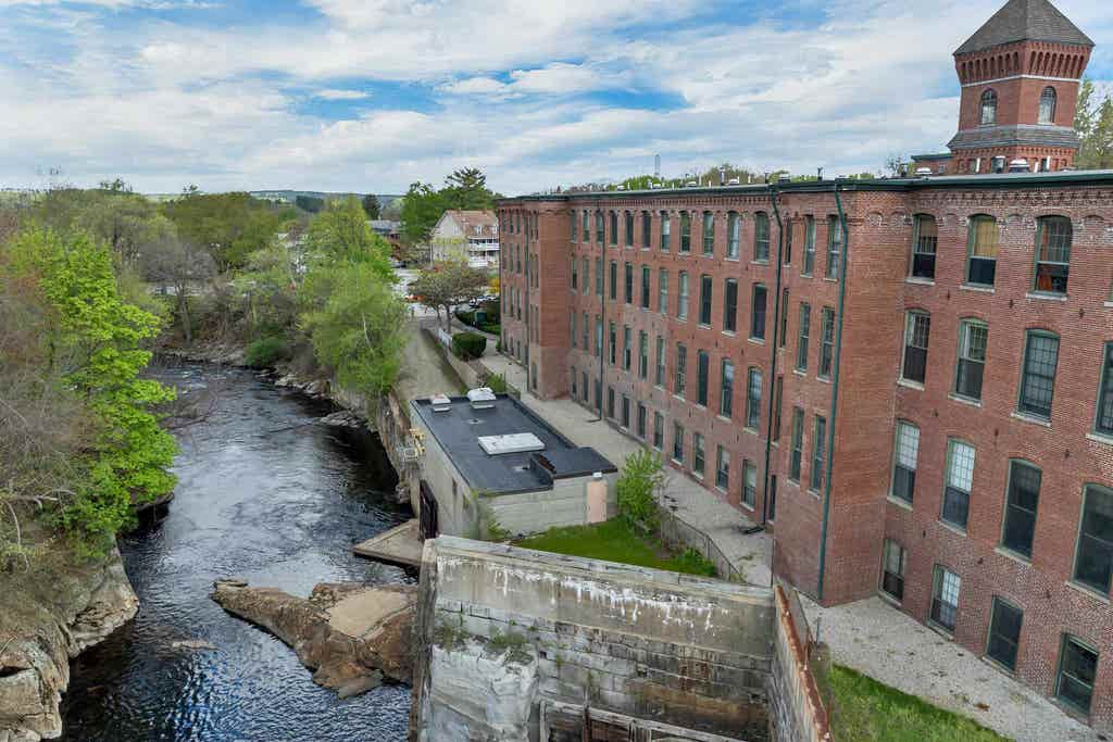 Photo of 100 Main Street #M3, Pembroke, NH 03275 (MLS # 5087899)