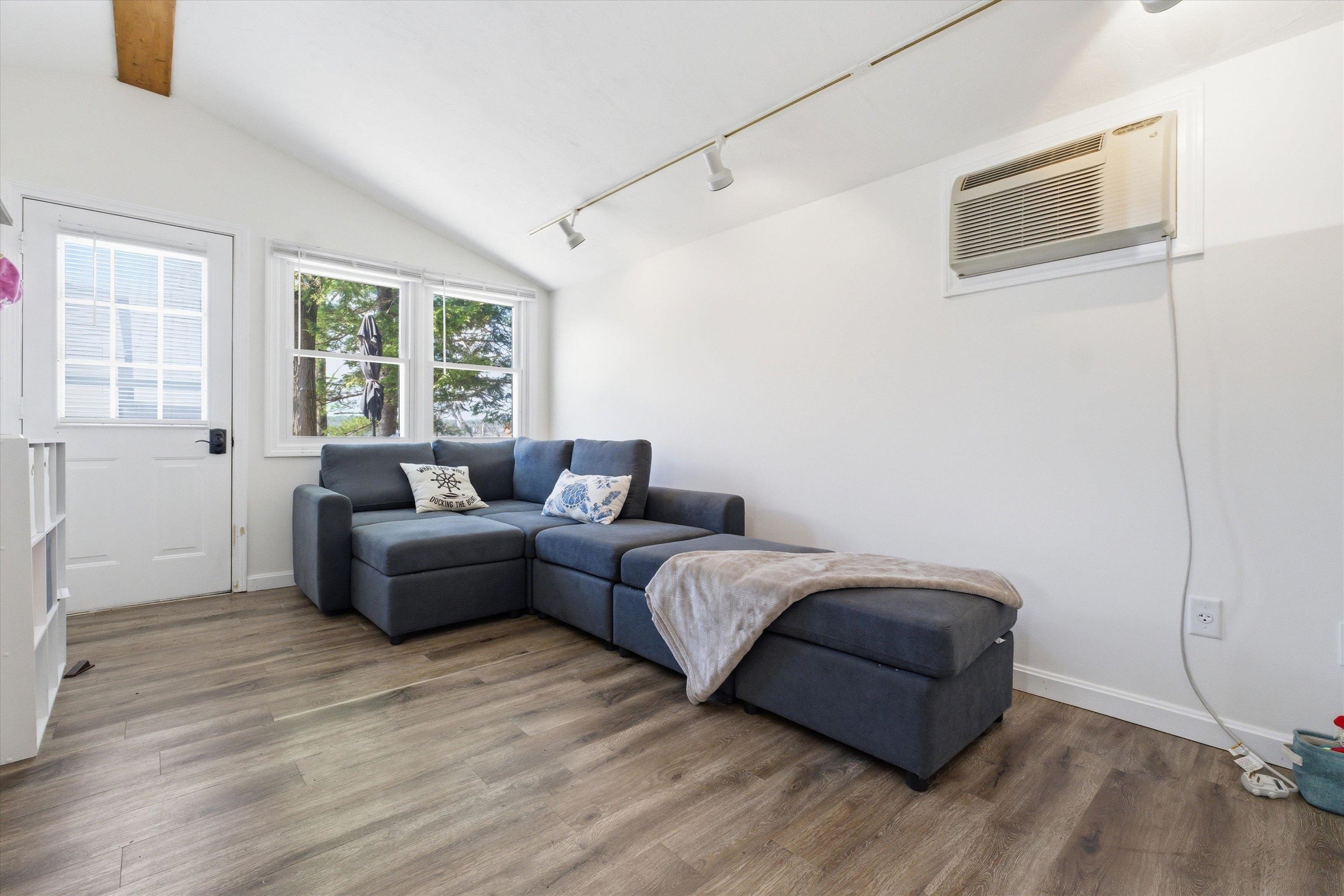 144 Lake Street 3