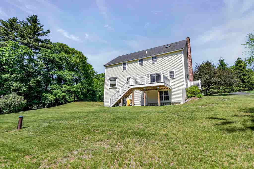 Photo of 11 Nutfield Drive, Londonderry, NH 03053 (MLS # 5092685)