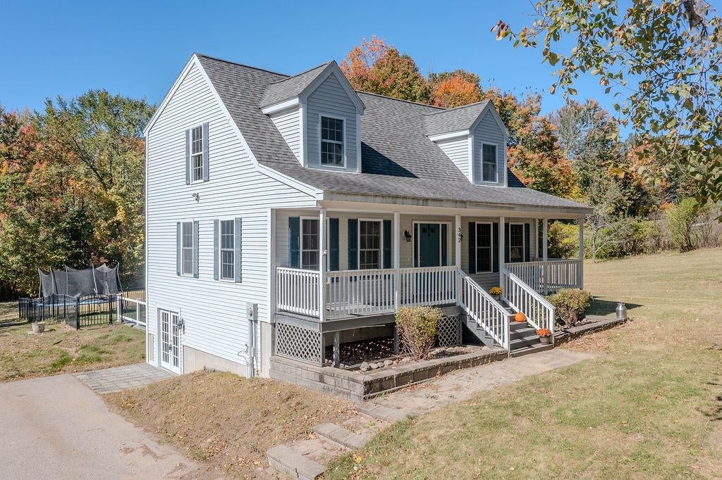 Photo of 342 Chestnut Hill Road, Rochester, NH 03867 (MLS # 5113290)