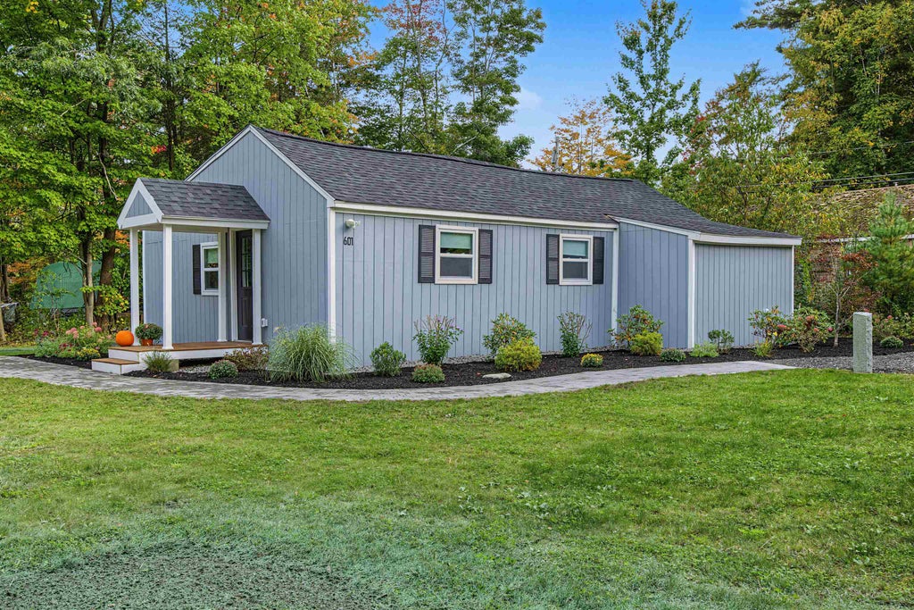 Photo of 601 Collettes Grove Road, Derry, NH 03038 (MLS # 5112703)