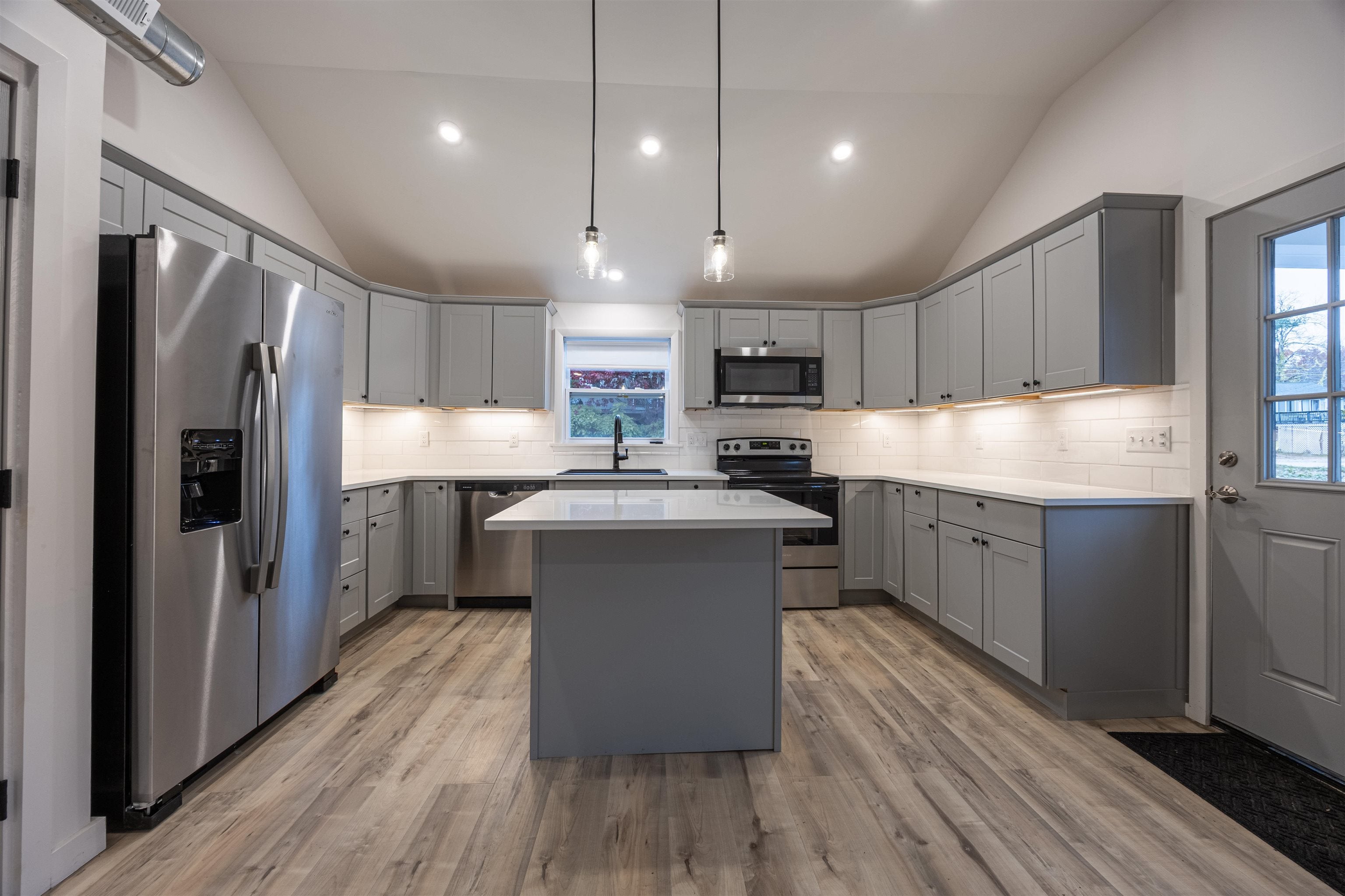 601 Collettes Grove Road