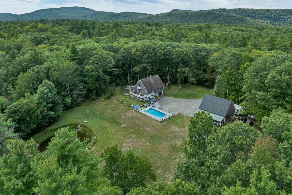 Photo of 456 Wentworth Road, Brookfield, NH 03872 (MLS # 5110539)