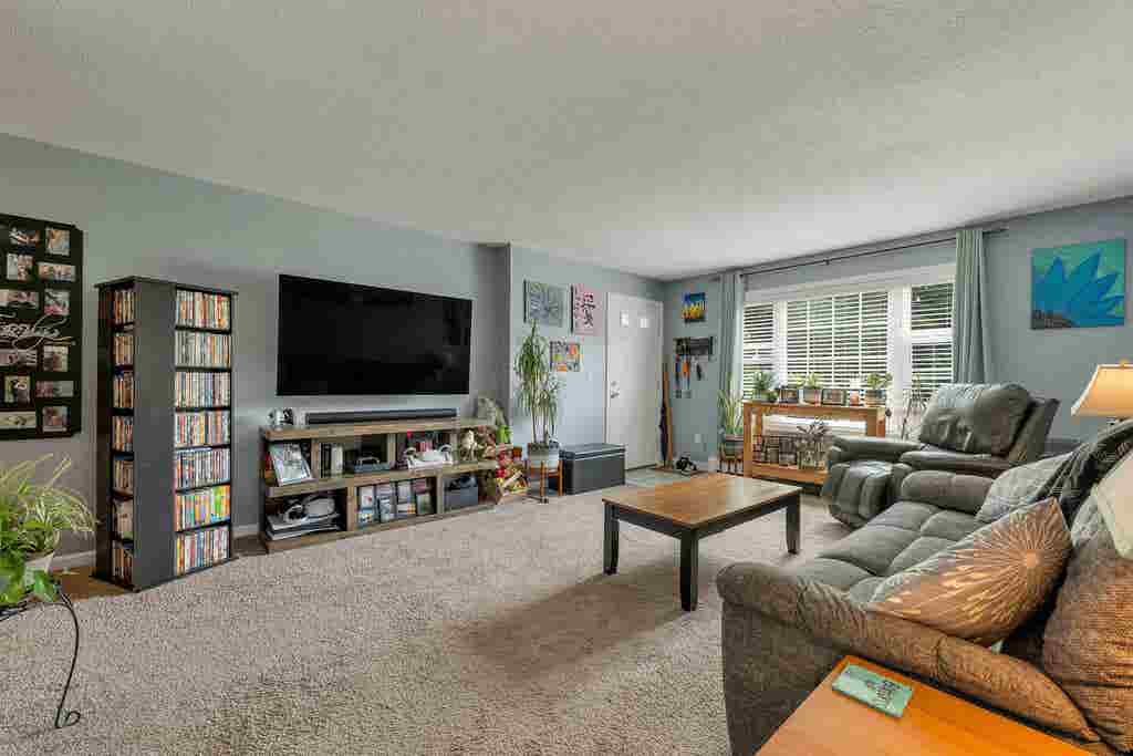Photo of 616 Springbrook Circle, Portsmouth, NH 03801 (MLS # 5105238)