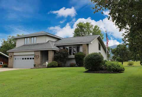 Photo of 16 Southern Boulevard, Rutland City, VT 05701 (MLS # 5106356)