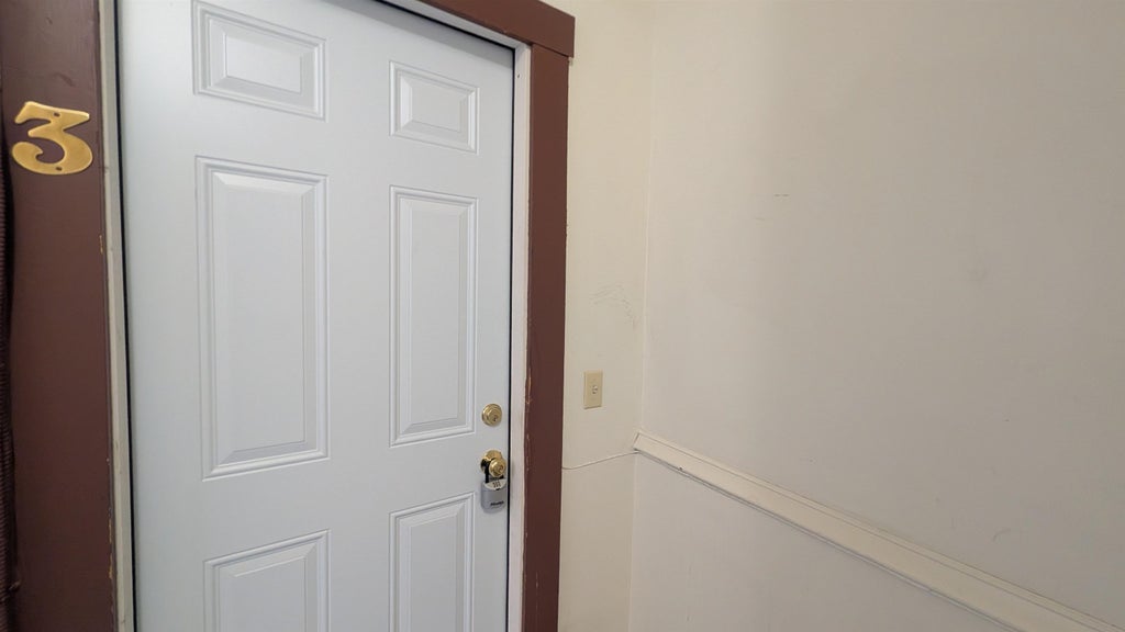 Photo of 145 Main Street #3, Newmarket, NH 03857 (MLS # 5114836)