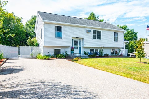 Photo of 80 Rhode Island Avenue, Manchester, NH 03104 (MLS # 5110687)