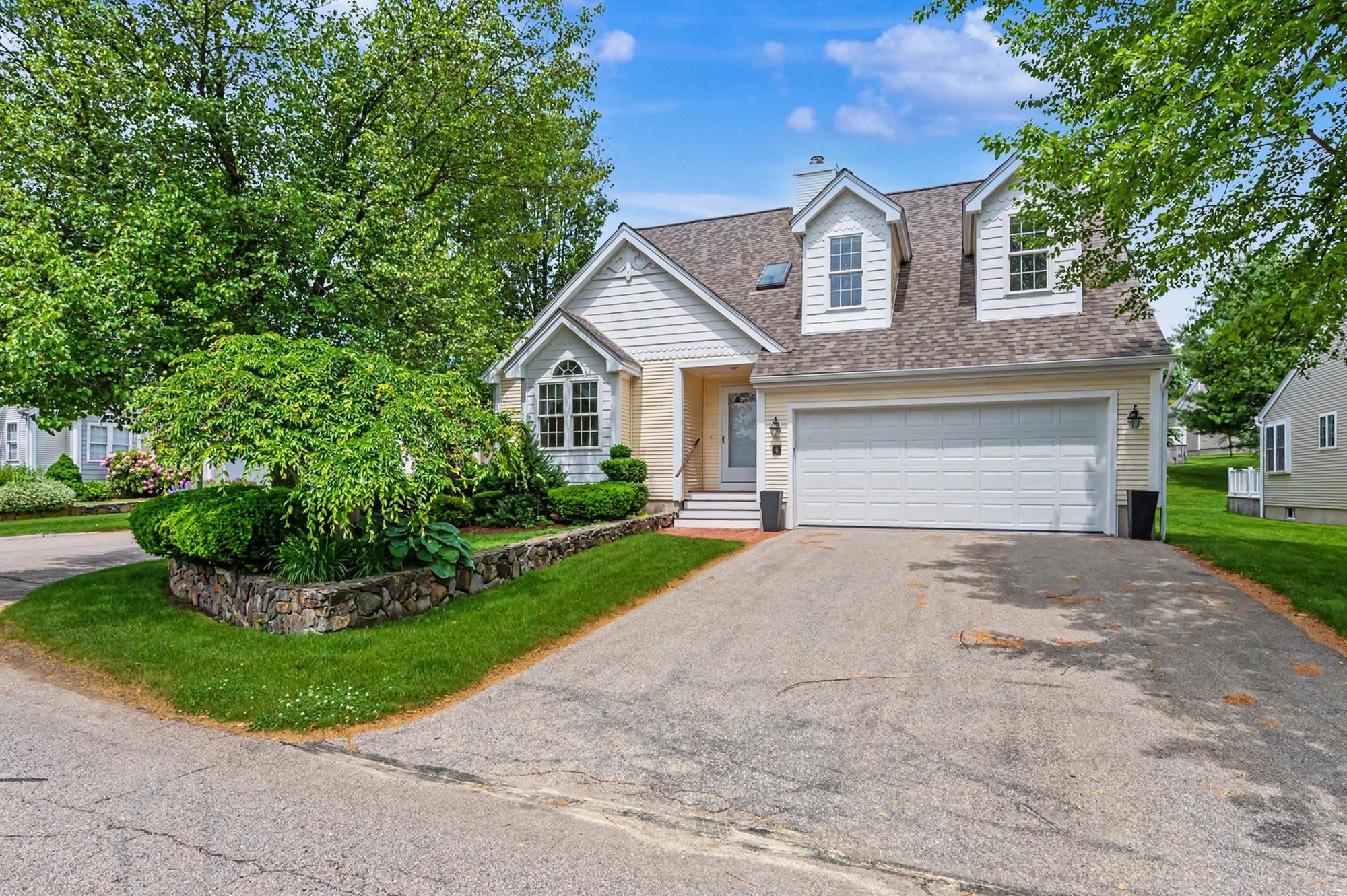 4 Hampton Meadows