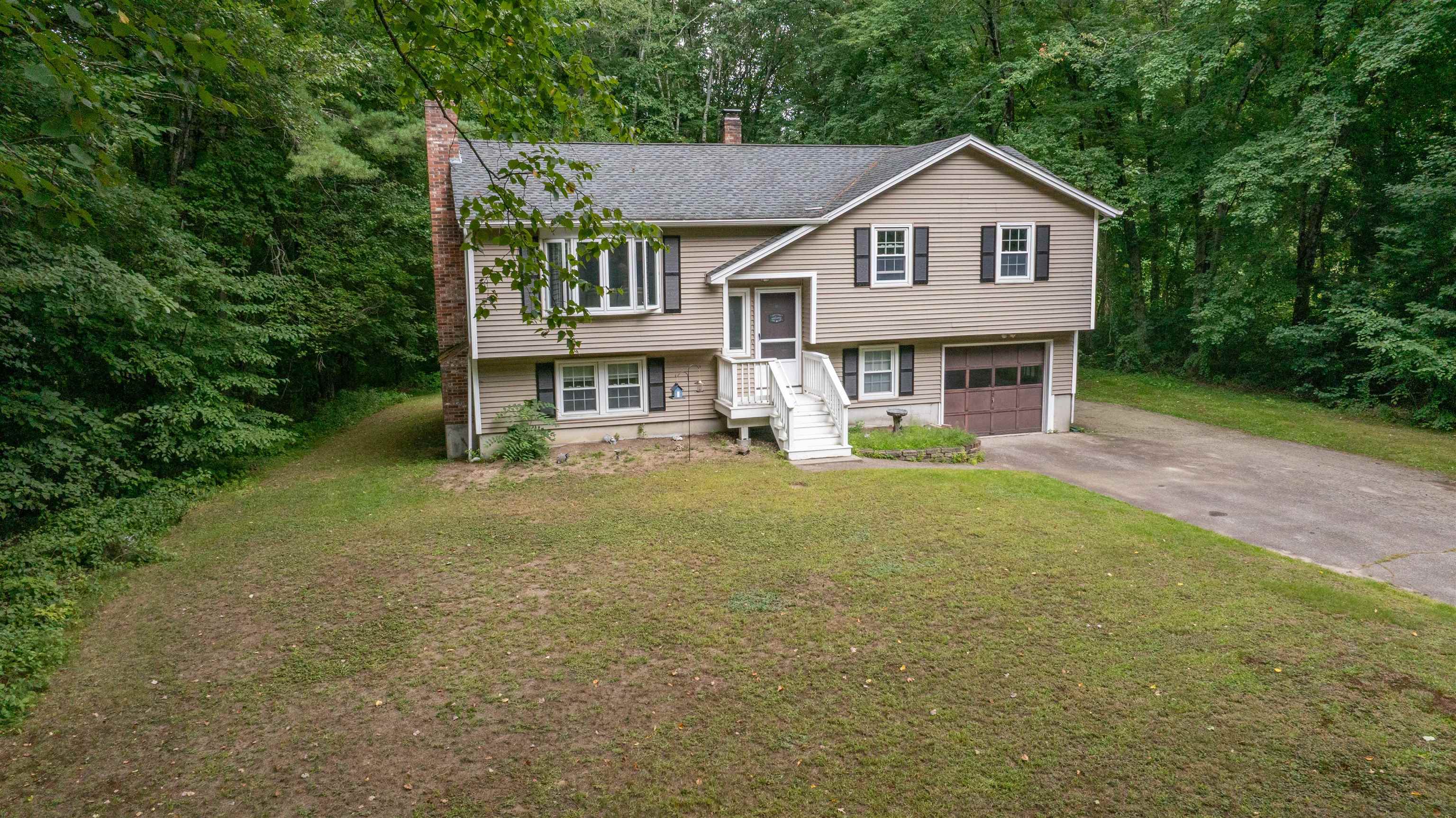 8 Holstein Avenue