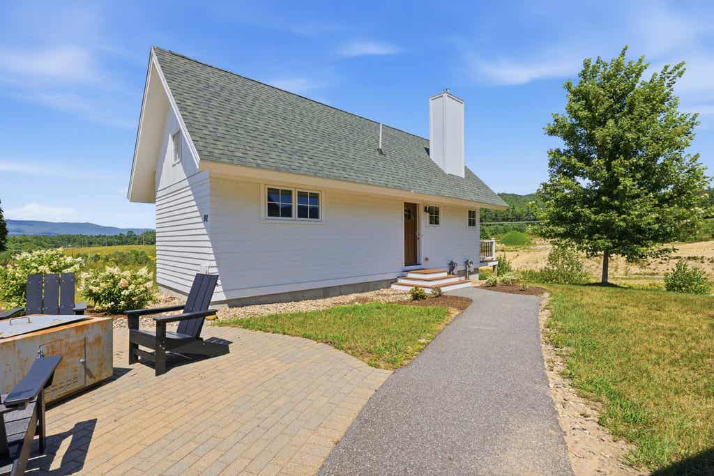Photo of 90 Lafayette Road #I, Thornton, NH 03285 (MLS # 5104773)
