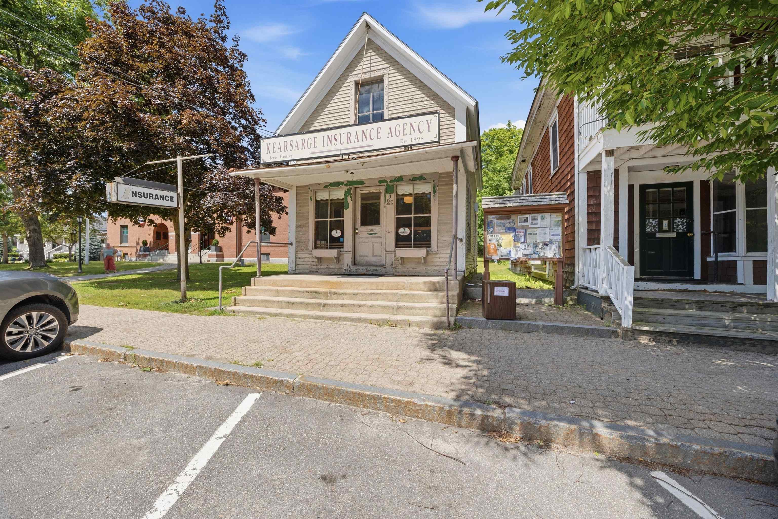 9 East Main Street