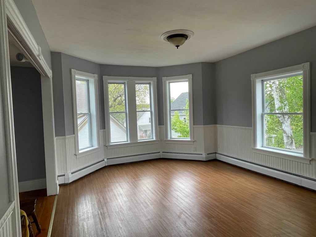 Photo of 13 Arch Street, Northfield, NH 03276 (MLS # 5109591)