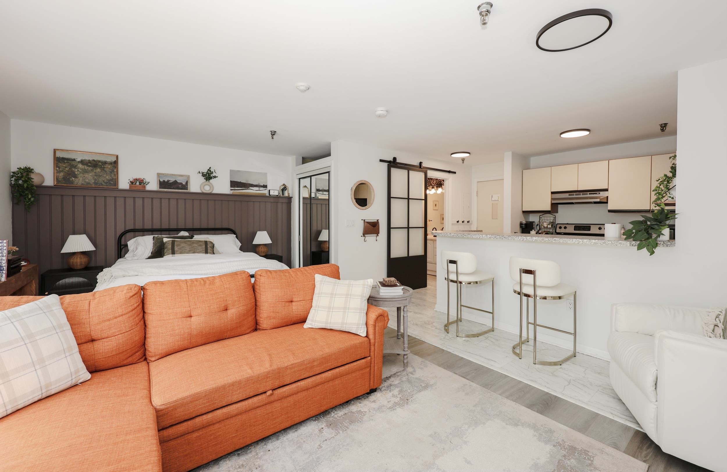 131 Lake Street 301