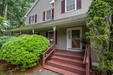 Photo of 10 Castlegate Way #453, Nashua, NH 03063 (MLS # 5098916)