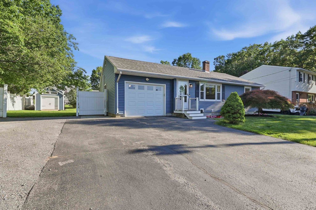 Photo of 37 W Glenwood Street, Nashua, NH 03060 (MLS # 5093675)