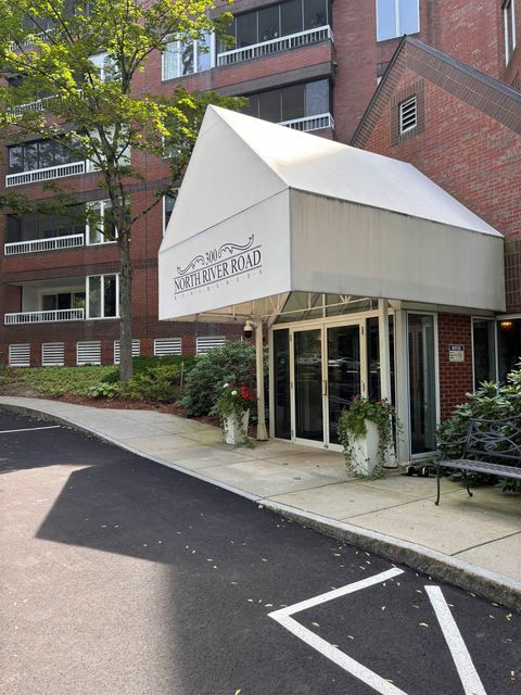 Photo of 300 North River Road #112, Manchester, NH 03104 (MLS # 5091754)