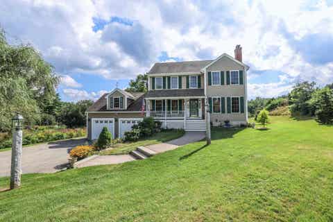 Photo of 79 English Range Road, Derry, NH 03038 (MLS # 5105697)
