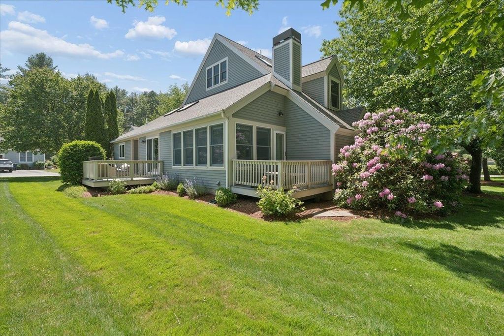 Photo of 110 Hawthorne Village Road, Nashua, NH 03062 (MLS # 5093387)