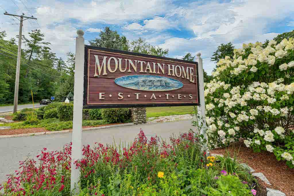 Photo of 69 Fieldstone Drive, Londonderry, NH 03053 (MLS # 5100825)