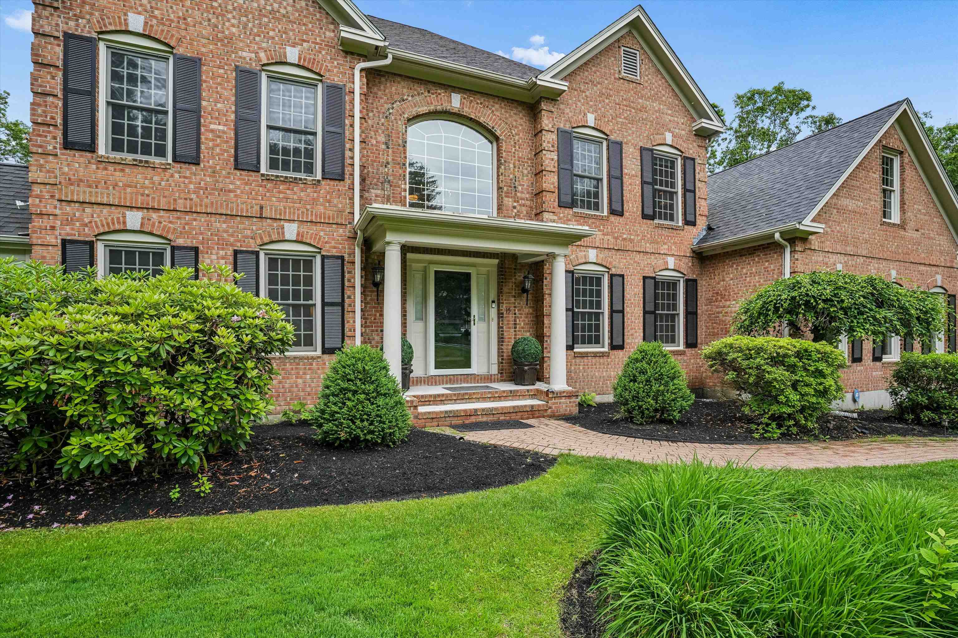15 Strafford Lane