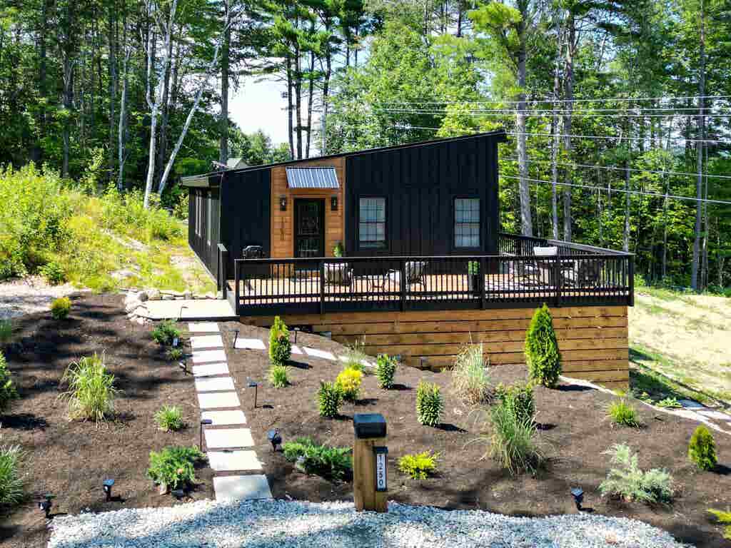 Photo of 1250 NH 25A Route, Orford, NH 03777 (MLS # 5104251)