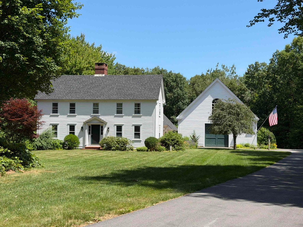 Photo of 57 Knox Road, Bow, NH 03304 (MLS # 5103695)