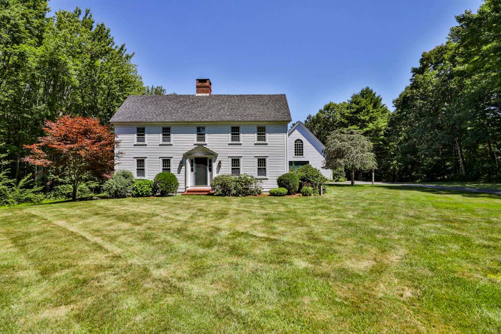 Photo of 57 Knox Road, Bow, NH 03304 (MLS # 5103695)