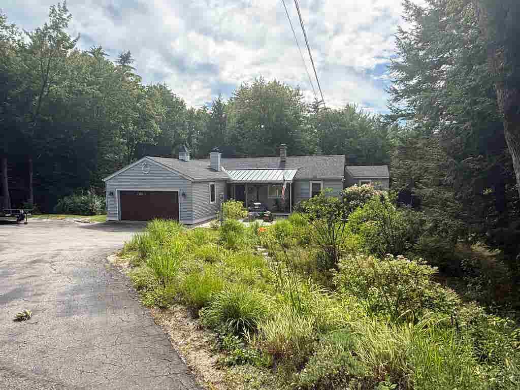 Photo of 139 Heritage Hill Road, Holderness, NH 03245 (MLS # 5103755)