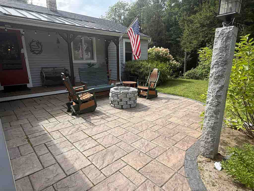 Photo of 139 Heritage Hill Road, Holderness, NH 03245 (MLS # 5103755)